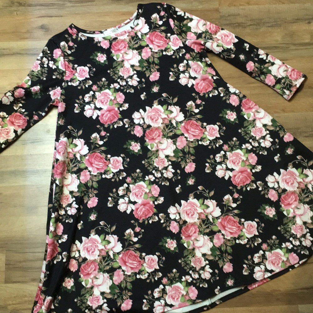 Honey and Lace Brea dress with POCKETS!